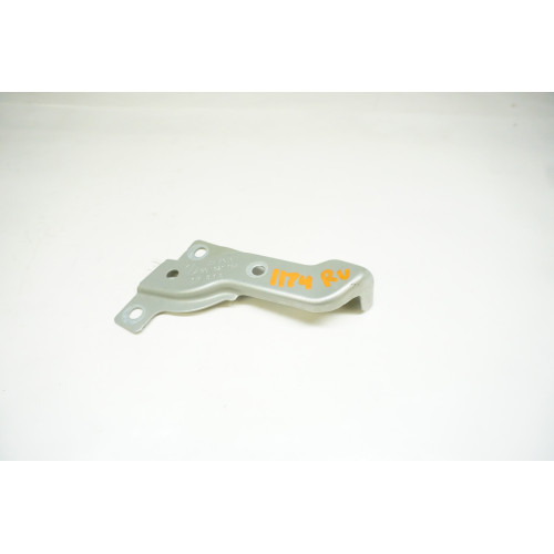 18-20 Volkswagen Fender Bracket - Right Upper 3CN821184