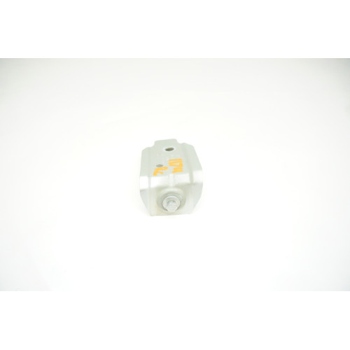 18-20 Volkswagen Atlas Upper Fender Bracket - Right 3CN809536