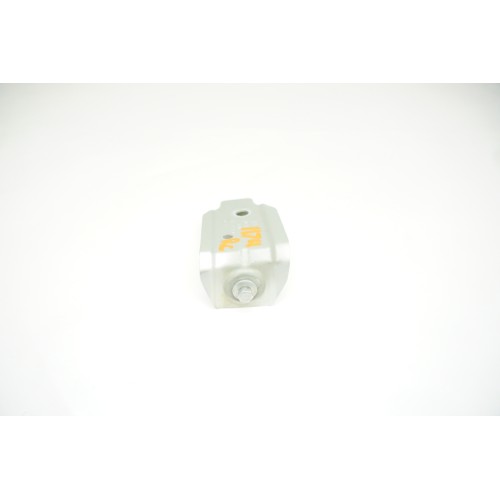 18-20 Volkswagen Atlas Upper Fender Bracket - Right 3CN809536