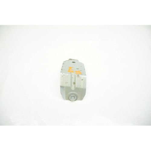 18-20 Volkswagen Atlas Fender Bracket - Left Rear Upper 3CN809471