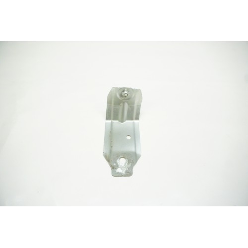 18-20 Volkswagen Atlas Fender Bracket - Left Rear Upper 3CN809471