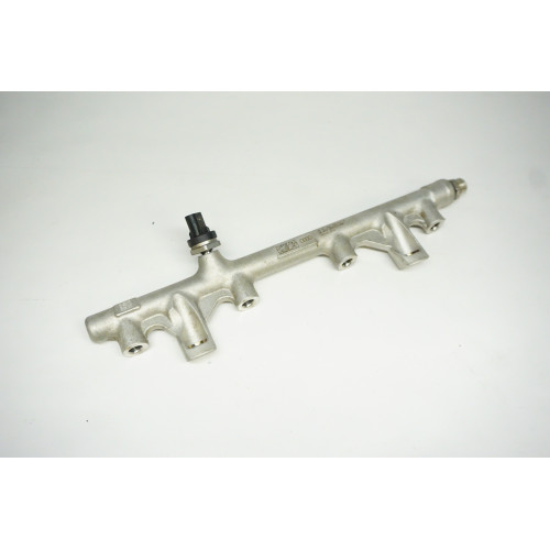 AUDI Q5 2.0T Fuel Injector Rail OEM 2021-2023