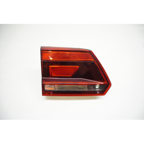 2018-2020 VW ATLAS - DRIVER LID INCANDESCENT TAIL LIGHT BRAKE LAMP OEM