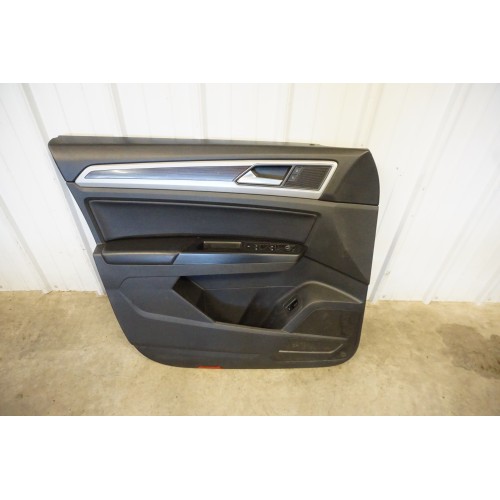 2018-2019 Volkswagen Atlas Driver Door Trim Panel 3CN867011F