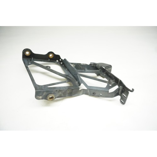 2013-2018 AUDI S6 S7 Driver Auxiliary Radiator Bracket 4G0-121-261-F