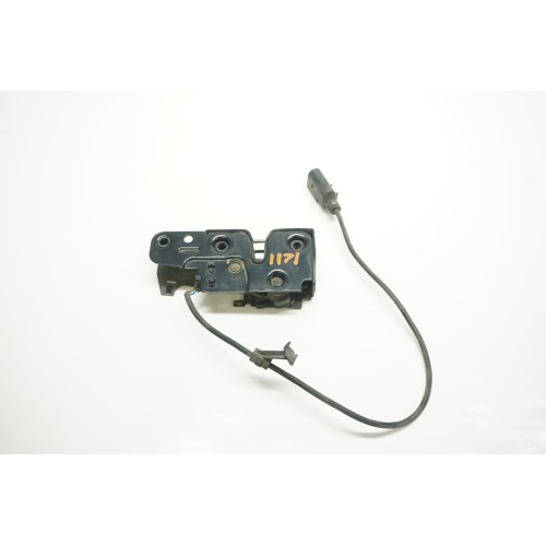 2010-2016 AUDI A4 A5 S4 S5 Hood Striker Latch 8K0 823 509 D