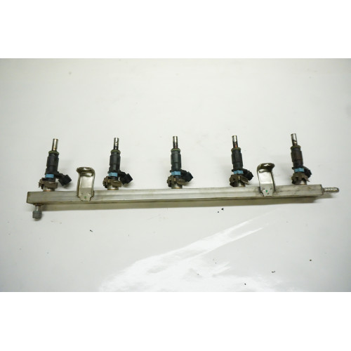 2012-2014 Volkswagen Beetle 2.5L Fuel Rail and Injector Set 07K133317E