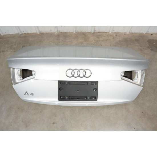 2013-2016 AUDI A4 S Line Trunk Lid 8K5827023AJ
