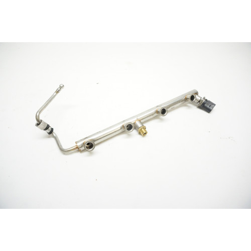 2010-2015 AUDI Q7 4.2L V8 Fuel Rail Bank 1 Right 079133316BC