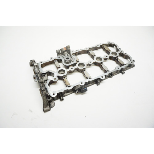 2007-2010 Audi A8 4.2L V8 Passenger Cylinder Head Camshaft Bracket