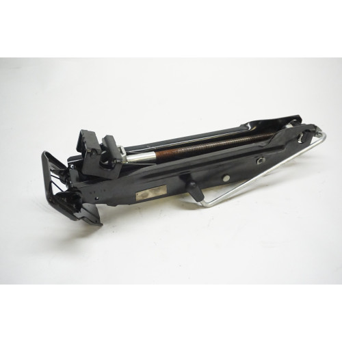 2014-2017 AUDI SQ5 - Scissor Jack 8R0-011-031-K