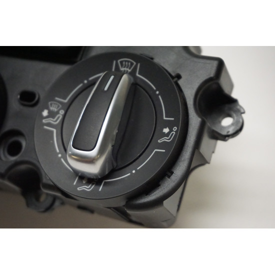 2012-2014 Volkswagen Jetta Heater Air Conditioning Controller 5C0820047AQ