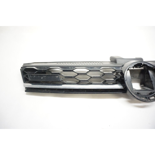 2018 2019 Volkswagen Alltrack Front Bumper Grille 5G0853651DA