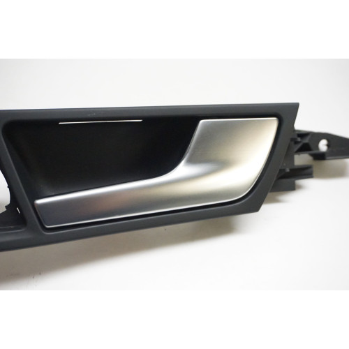2009-2017 AUDI Q5 Front Passenger Door Handle 8R0837020A