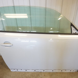 2012-2019 Volkswagen Beetle Coupe Passenger Side Door 5C5831056J