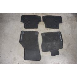 2017-2019 Volkswagen Alltrack Floor Mat Set  5G1061502