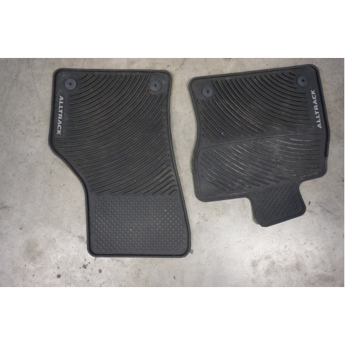 2017-2019 Volkswagen Alltrack Floor Mat Set  5G1061502
