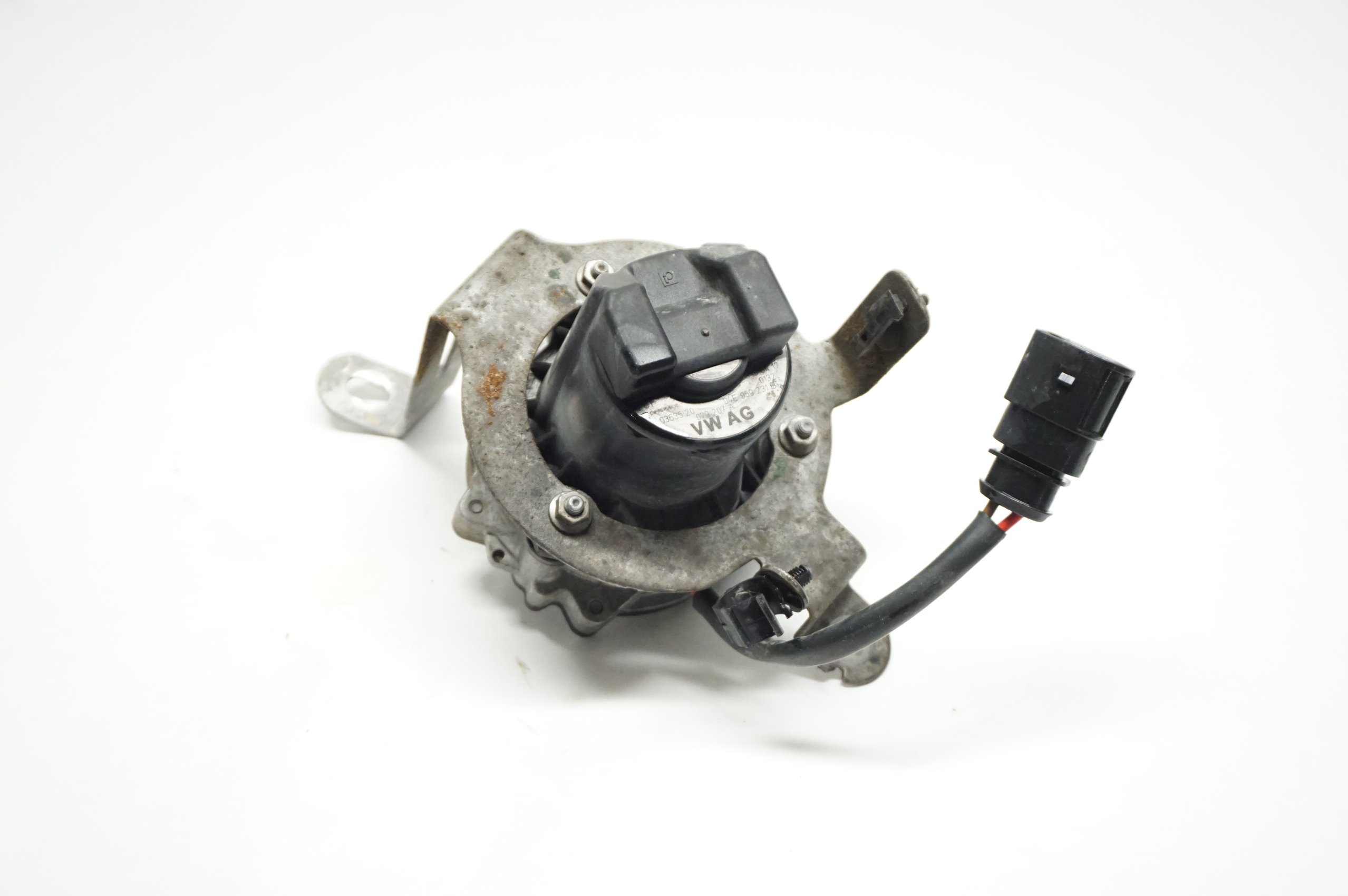 2015-2019 Volkswagen Golf 1.8T - Emissions Air Pump 04E959231B