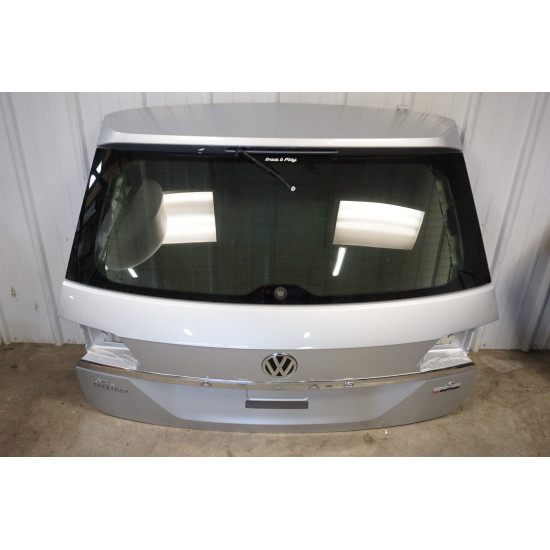 2018-2020 Volkswagen Atlas SUV Tailgate Trunk Lid Door 3CN827025J