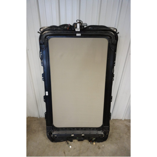 2018-2024 Volkswagen Atlas SUV Sunroof Shade  3CN877307