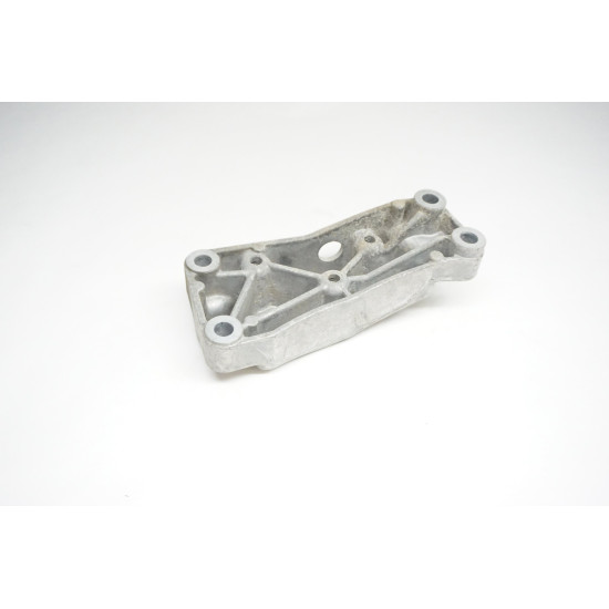 2017-2019 Volkswagen Alltrack Transmission Mount  1K0199117AM