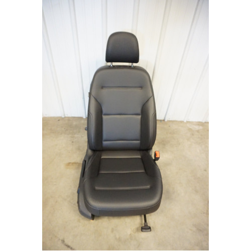 2017-2019 Volkswagen Alltrack Passenger Seat 5GM881406T