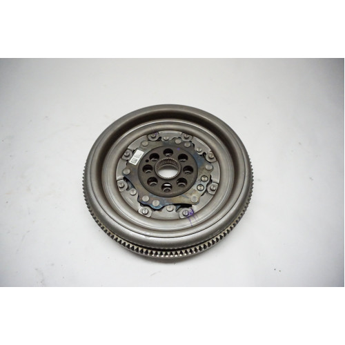 2017-2019 Volkswagen Alltrack Engine Flywheel 06K105266J 52K Miles