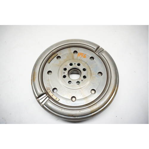 2017-2019 Volkswagen Alltrack Engine Flywheel 06K105266J 52K Miles