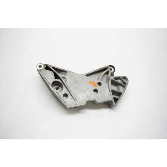 Volkswagen Jetta Beetle Tiguan Passat Engine Support Bracket Right 06K199207A