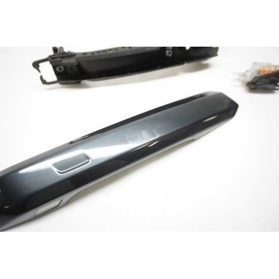 2017-2024 Audi A4 Passenger Door Handle 8W0837240