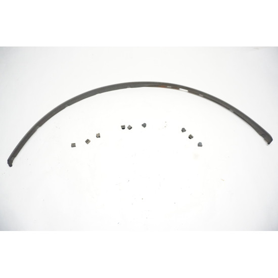 2014-2017 Audi SQ5 - Passenger Side Right Fender Flare / Clips 8R0853718