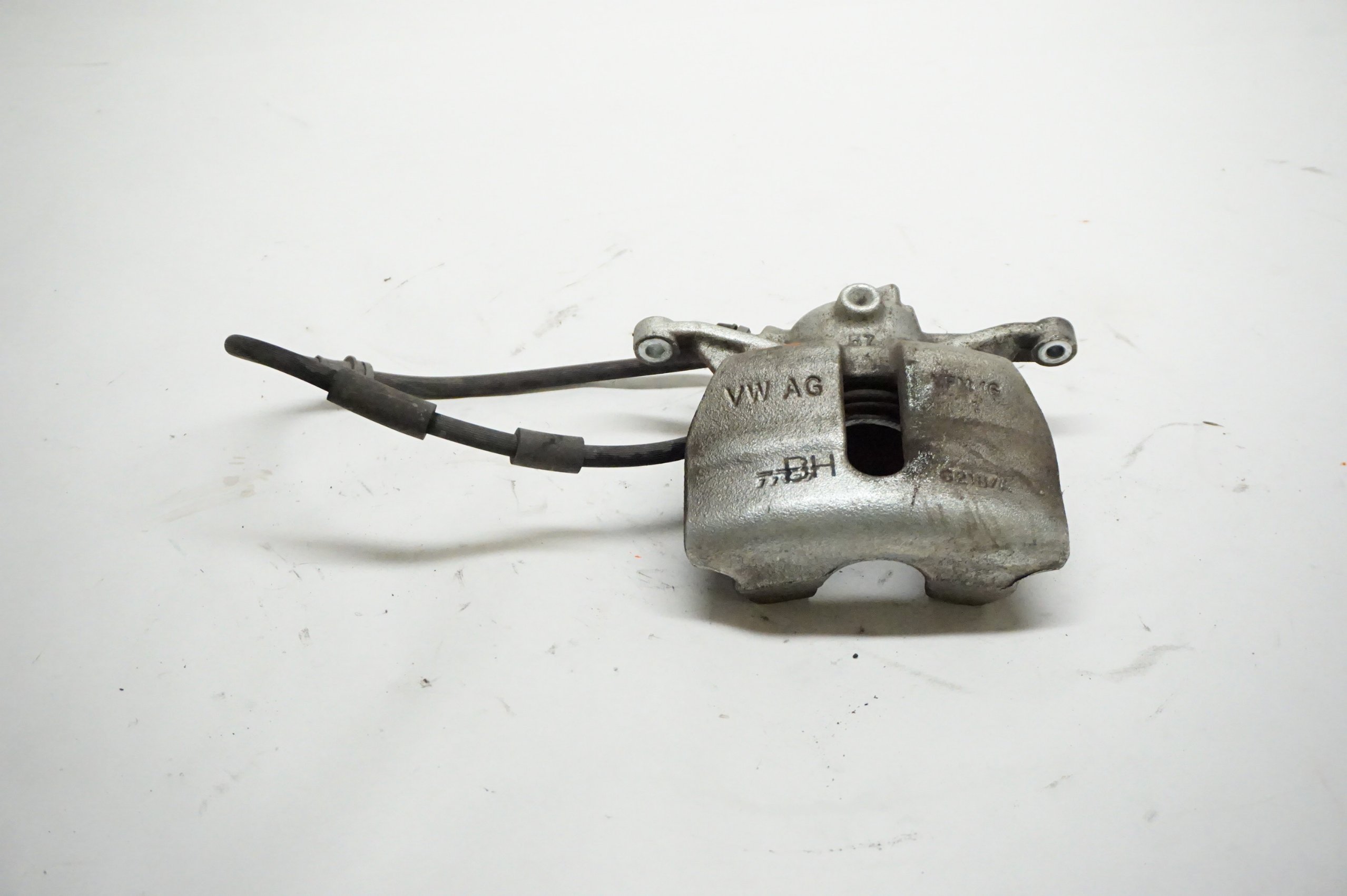 2015-2020 AUDI A3 - Passenger Front Brake Caliper 8V0 615 124 D