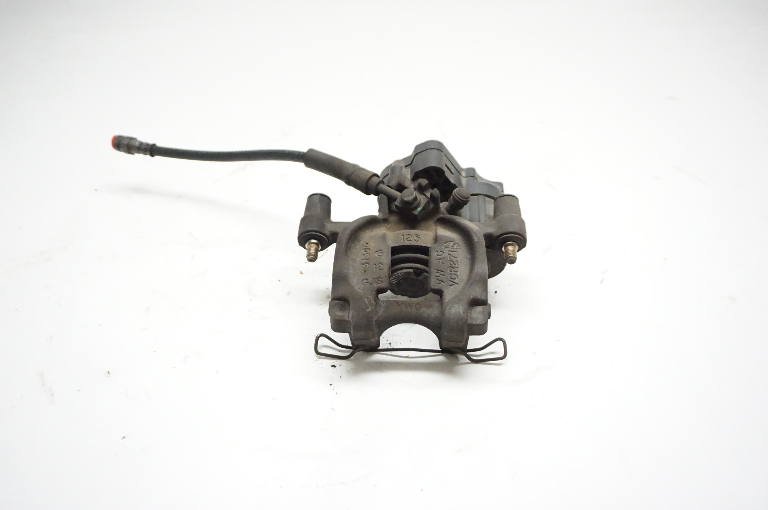 2022-2024 Volkswagen Taos - REAR Brake Caliper Left Driver Side 5Q0615423E