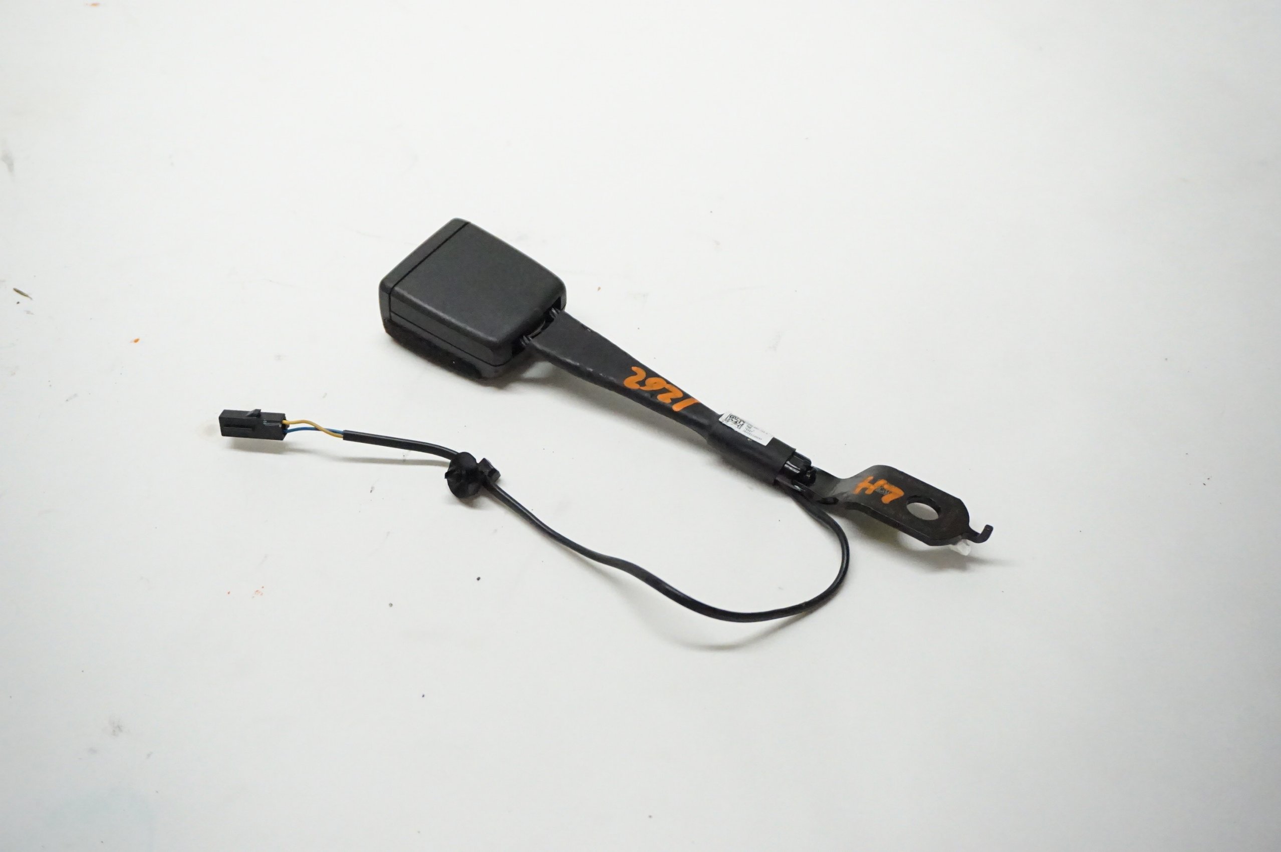 Volkswagen Taos Front Seat Belt Buckle 2021-2026