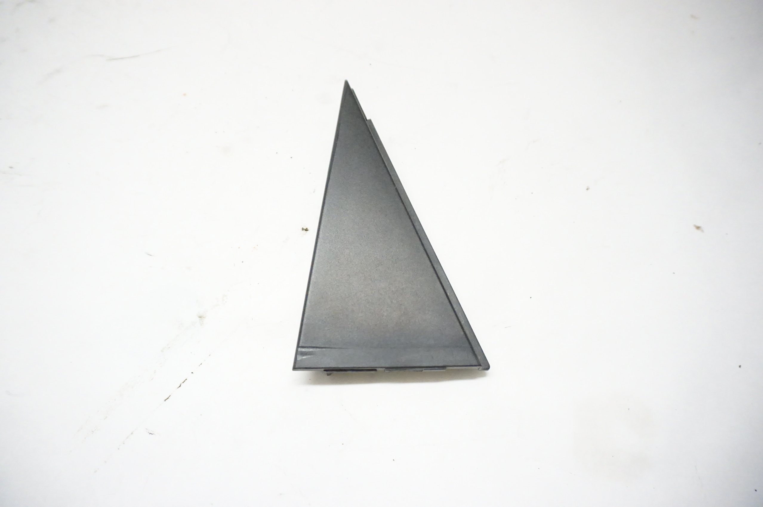 2022-2025 Volkswagen Taos - REAR LEFT Door Exterior Corner Trim 2GJ 839 637