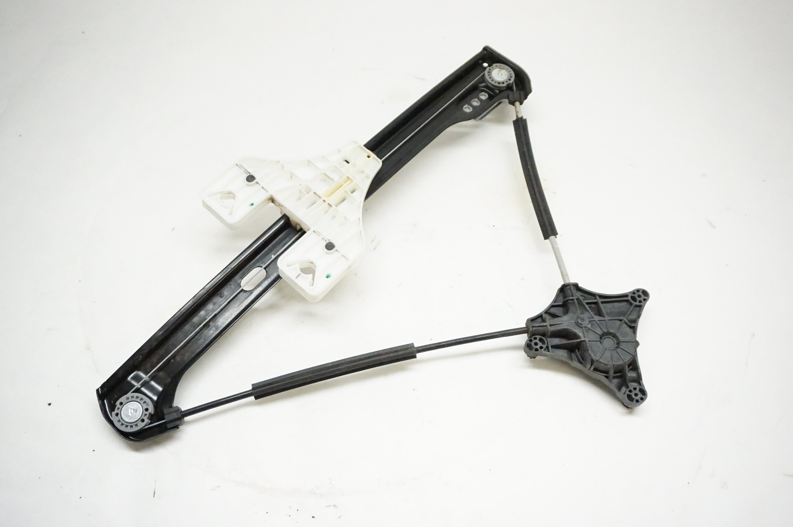 2022-2024 Volkswagen Taos - Rear Left Door Window Regulator 2GJ 839 461