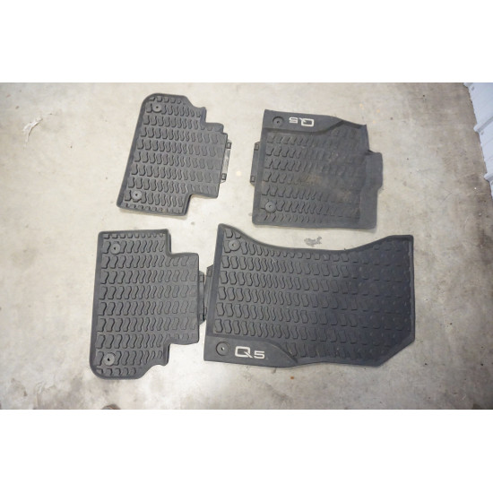 2018 Audi Q5 Floor Mat Set  80B061221B