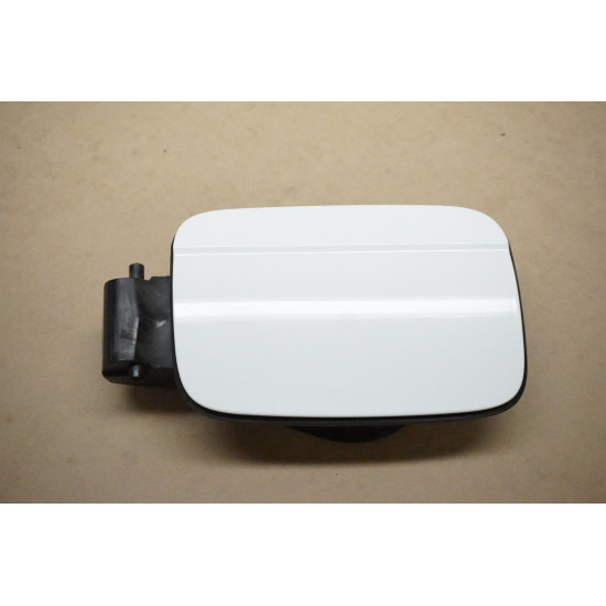 2012-2018 Audi A7 Fuel Door Assembly / Lid LY9C 4G8809907