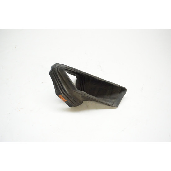 09-12 AUDI A5 2.0T Airbox Intake Duct Elbow 8R0129739A