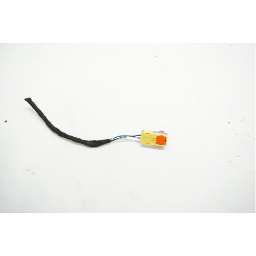  AUDI Volkswagen Pig Tail Plug Seat Belt Connector 8T0972571B