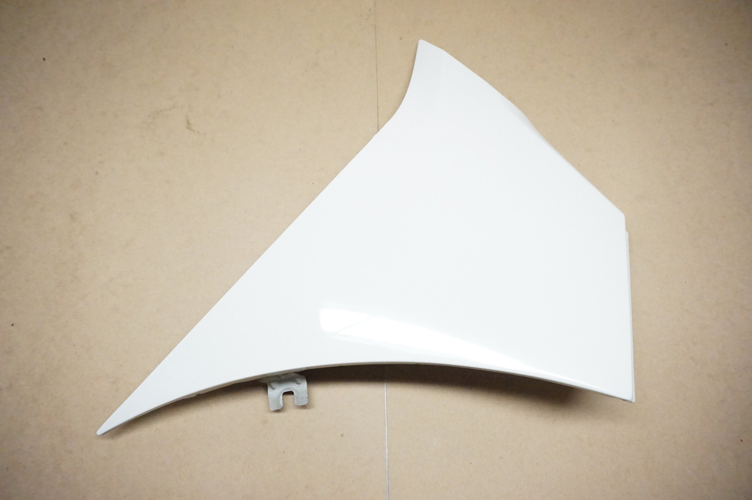 2012-2019 Volkswagen Beetle Passenger Upper Fender Plate 5C5821018