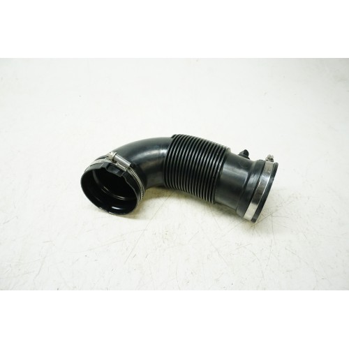 B9 AUDI A4 A5 2.0T Airbox Intake to Turbo Hose 06L129629A